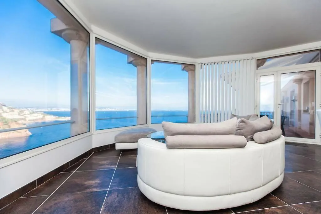 Villacantalamar 1 Théoule-sur-Mer 0*,  Francia
